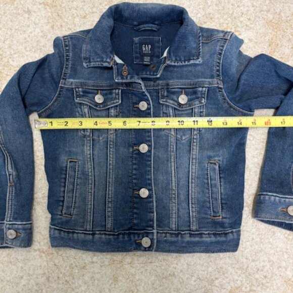 Gap Jean Jacket - Kids: 6 - 7 years, Small - Picture 9 of 9